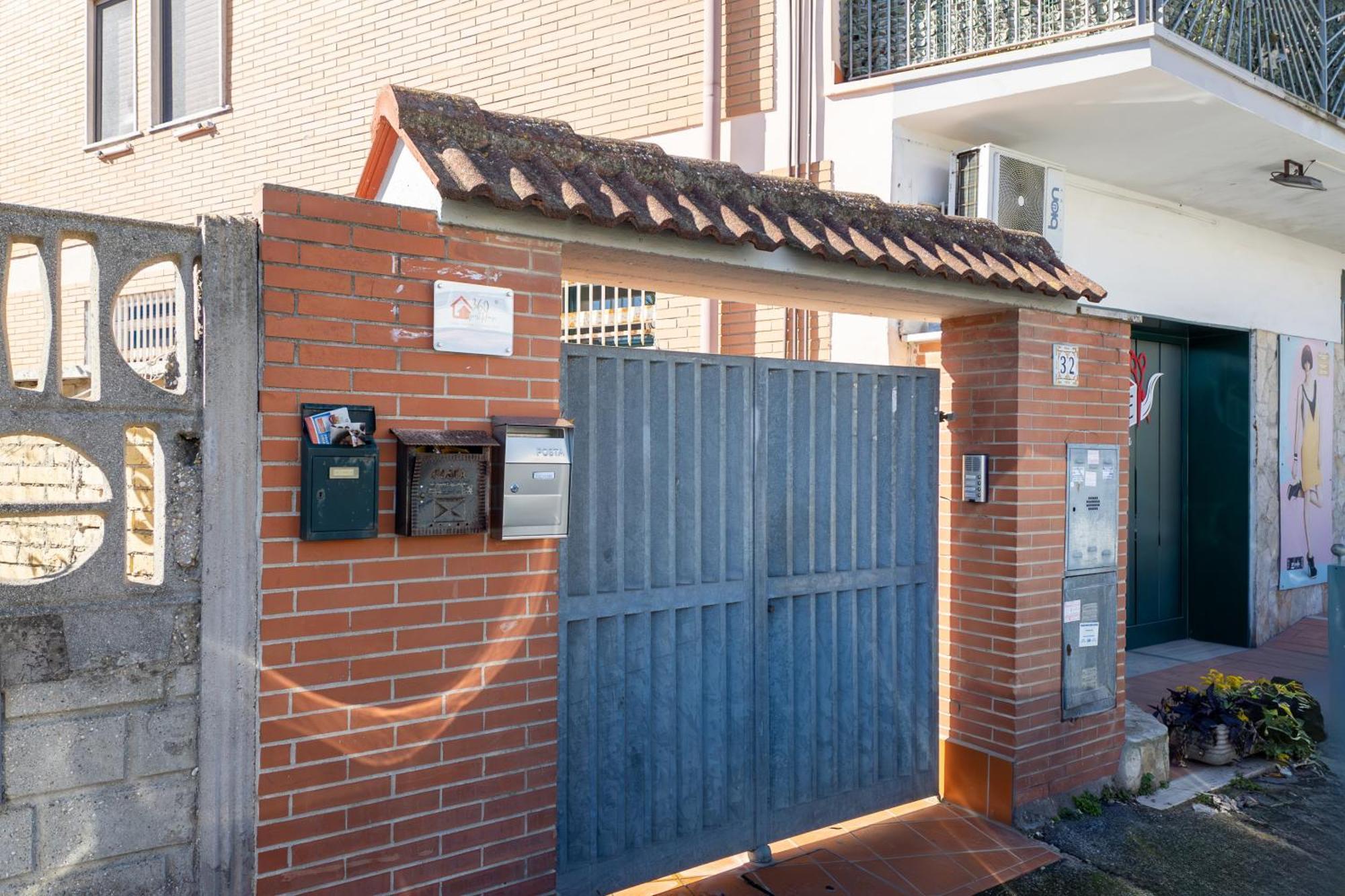 360 Guesthouse - Apartment With Terrace Fiumicino Exterior foto